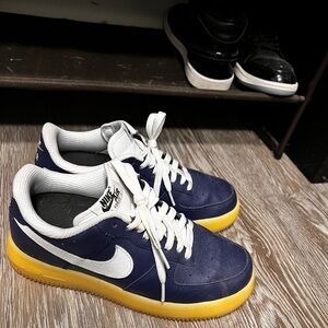 Nike Men's Navy and Yellow Athletic Shoes
